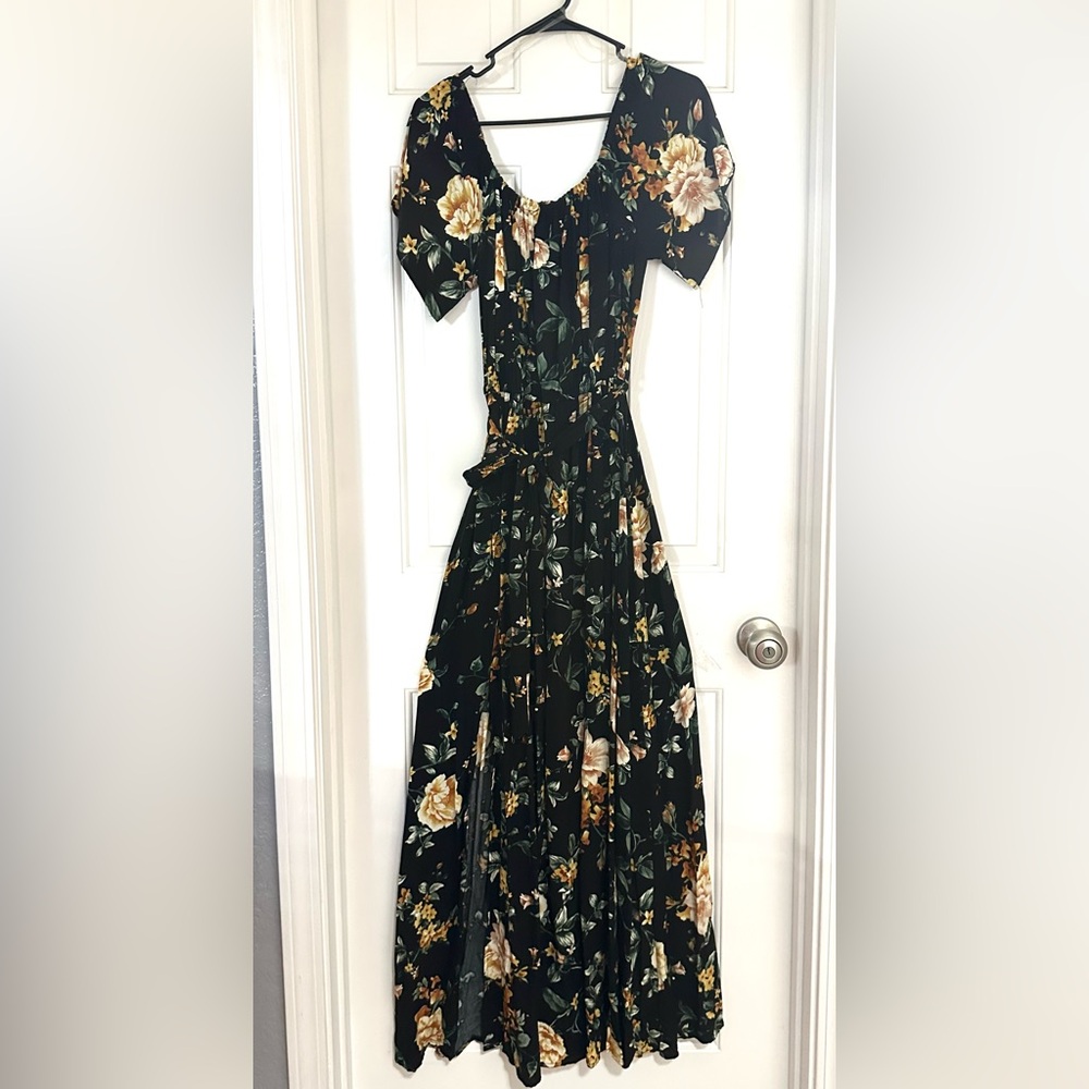 💋 Floral Maxi Dress